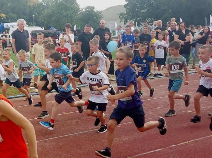 Dzieci na start! Mali sportowcy pobiegli w 16. Biegu Siedleckiego Jacka